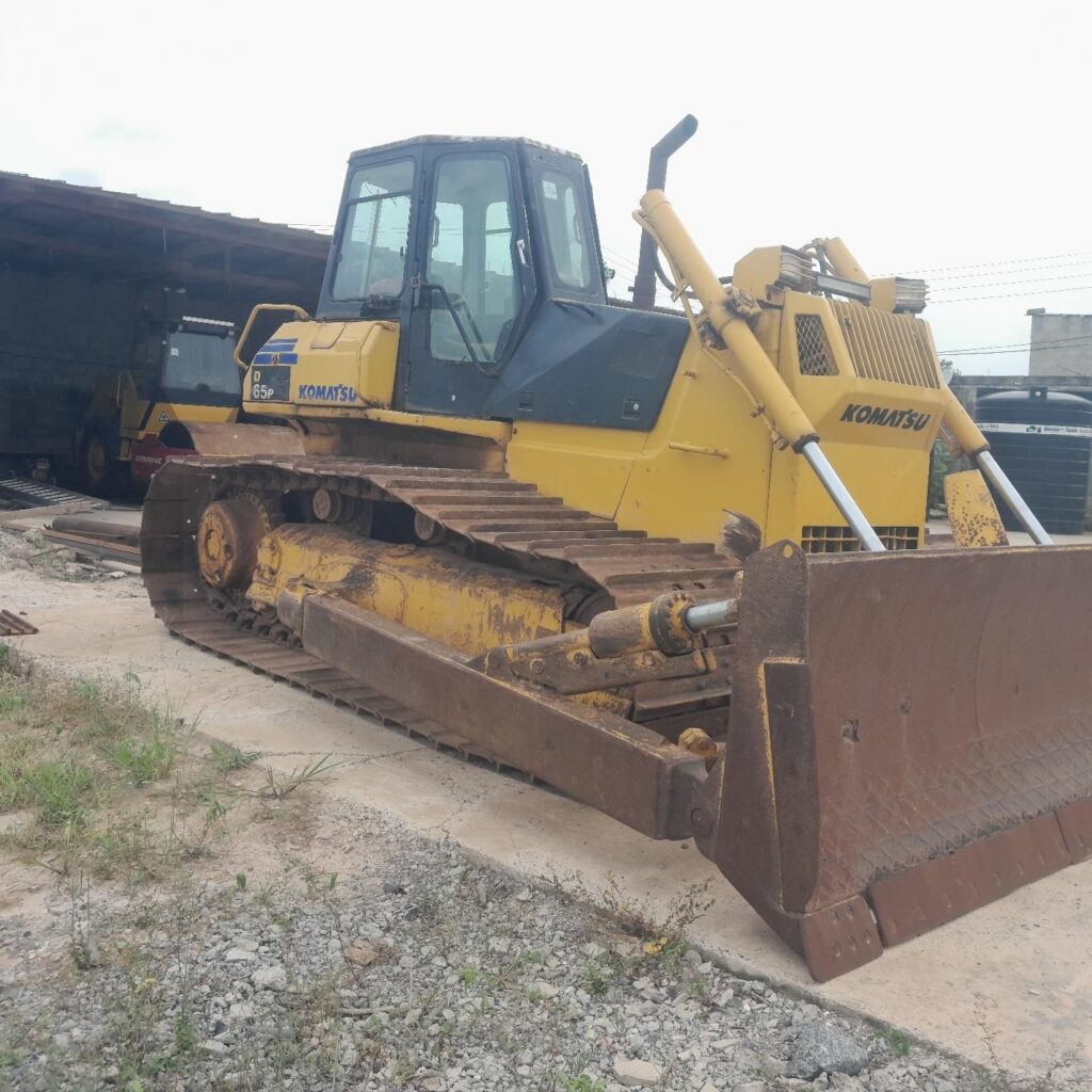 BULL DOZER