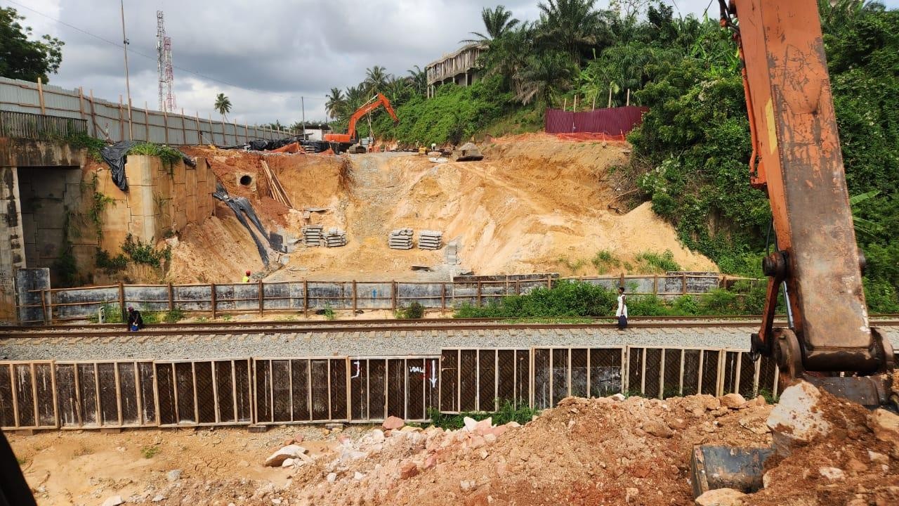 Construction of Steel Bridge (SO3) Over the Rail Lines at Sekondi for Viabuild Ghana